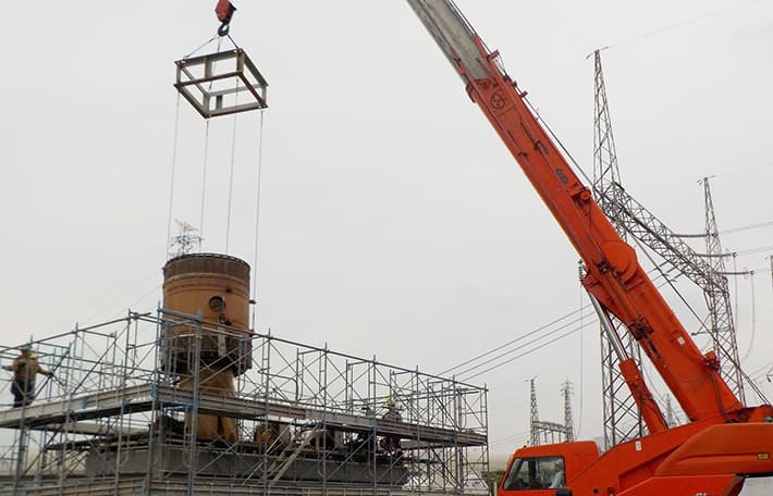 画像:施工風景04 本体中身撤去