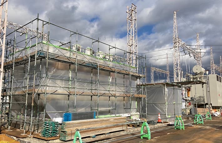 画像:施工風景01 低濃度PCB含有機器の確認